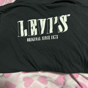 Men’s Levi’s Shirt